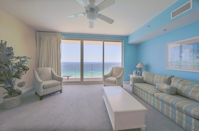 lounge-gc308a7fb2_640